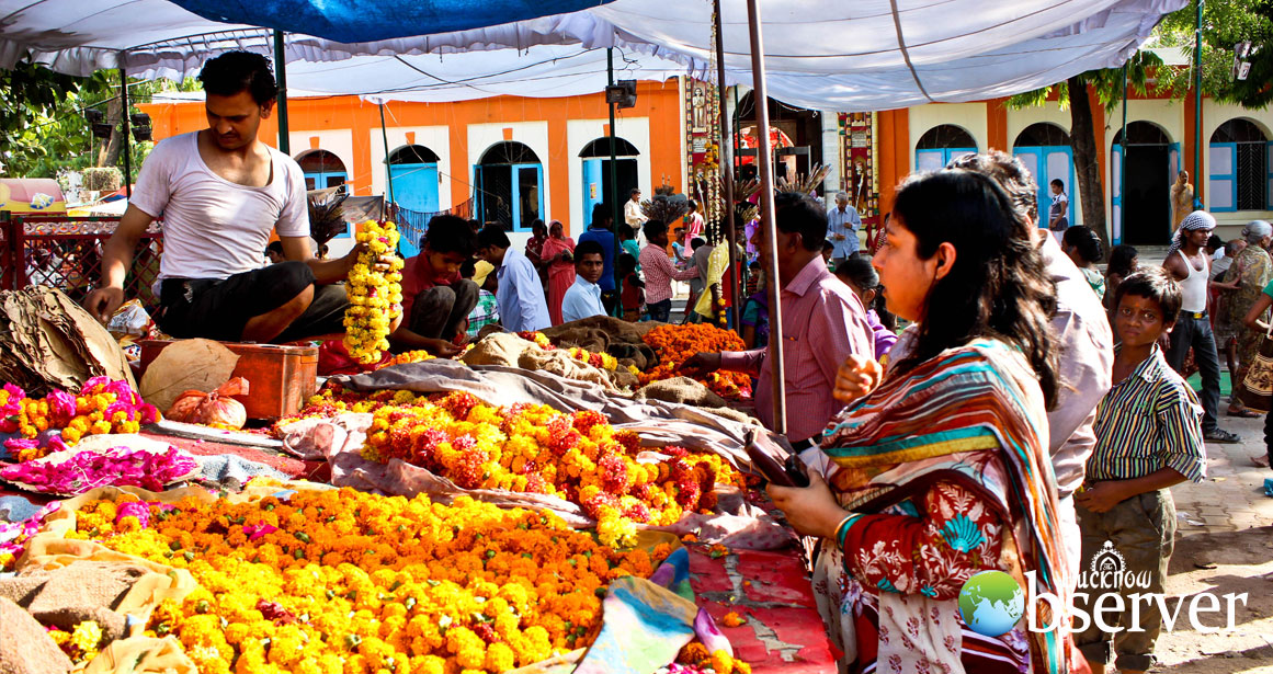 Bada Mangal - Old Hanuman Mandir, Aliganj